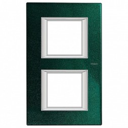 Рамка Bticino 2 поста AXOLUTE, вертикальная, малахит HA4802/2VS