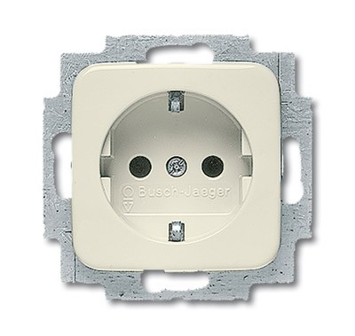 Розетка ABB Busch-Duro 2000 SI слоновая кость SCHUKO 16А 250В 2CKA002011A3788 20 EUC-212-507