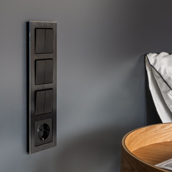 Рамка из металла на 4 поста Аluminium черный алюминий Werkel W0041708