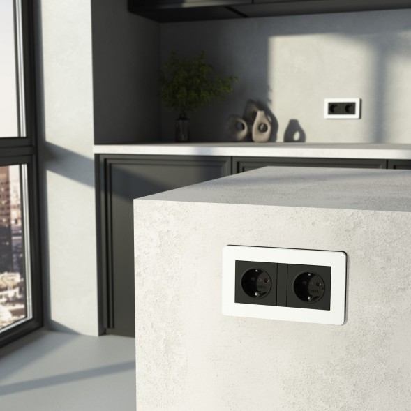 Рамка из поликарбоната на 2 поста Split белый/черный, soft-touch Werkel W0023068