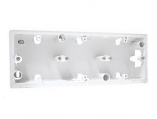 Рамка Legrand Valena Белый 3 поста 776183