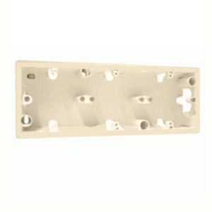 Рамка Legrand Valena Слоновая кость 3 поста 776133