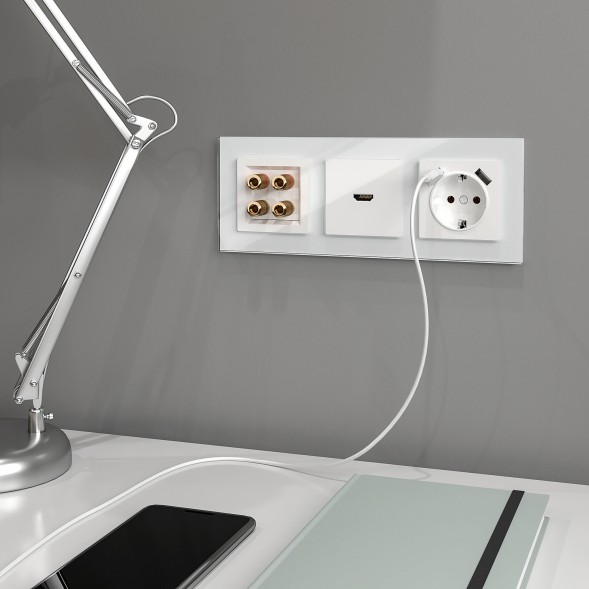 Розетка с заземлением, шторками и USBх2 (белая) Werkel W1171501