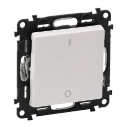 Выключатель Legrand Valena Life Белый двухполюсный 16АХ 250В с лицевой панелью. Винтовые зажимы 752402