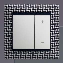 Светорегулятор Legrand Valena Белый нажимной 40-600W для л/н и обмоточных т-ров 770074