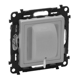 Выключатель Legrand Valena Life Алюминий кнопочный 6А 250В со шнуром, с лицевой панелью. Безвинтовые зажимы 752324