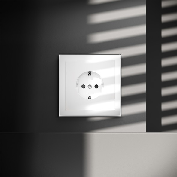 Розетка встраиваемая VOLTUM S70 с заземлением и защитными шторками, 16А, (белый глянцевый)