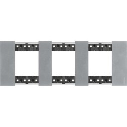 Рамка Bticino Living Now GHIACCIO 2+2+2-модульная KA4802M3DW