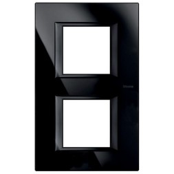 Рамка Bticino Axolute Квадрат Nighter 2+2 модуля вертикальная HA4802M2VNB
