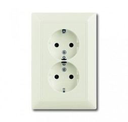 Розетка ABB Basic 55 chalet-white SCHUKO 16А 250В двойная 2CKA002014A1478 20-02 EUJ-96-5