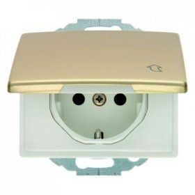 Штепсельная розетка Berker Arsys золотой металл SCHUKO с откидной крышкой 47570002