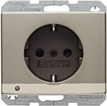 Розетка Berker Arsys светлая бронза SCHUKO с подсветкой для ориентирования 41099011