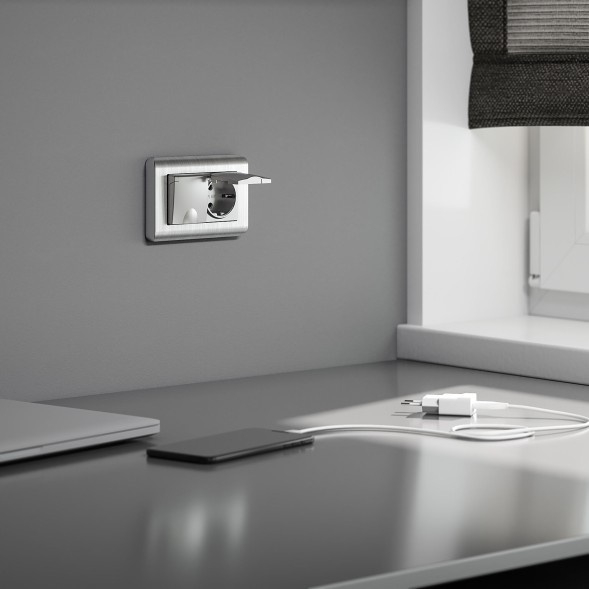 Розетка двойная влагозащ. с зазем. с защит. крышками и шторками серебряный Werkel W1172206