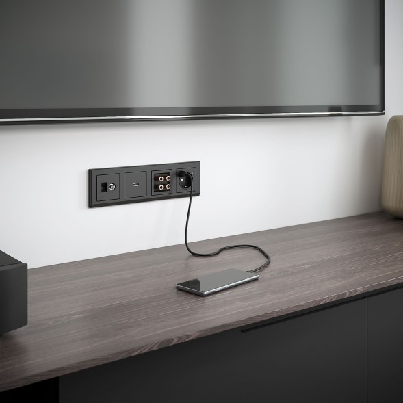 Рамка из поликарбоната на 4 поста Stark черный Werkel W0041808