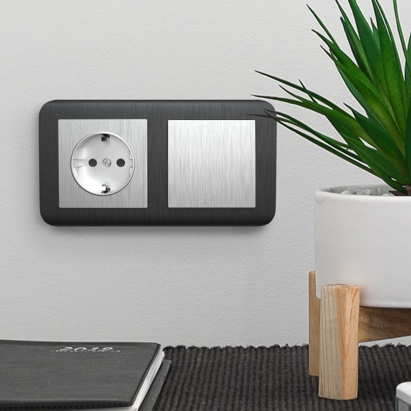 Выключатель одноклавишный проходной (cеребряный рифленый) Werkel W1112009