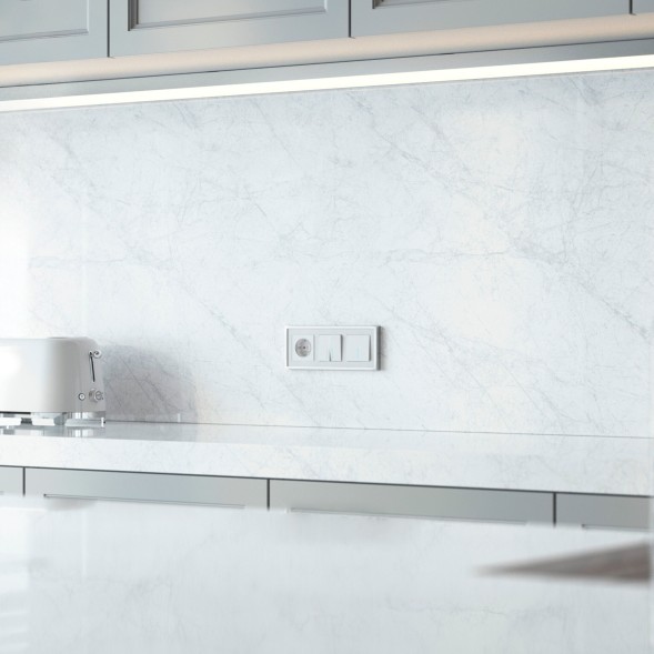 Выключатель одноклавишный проходной с подсветкой (белый) Werkel W1112101