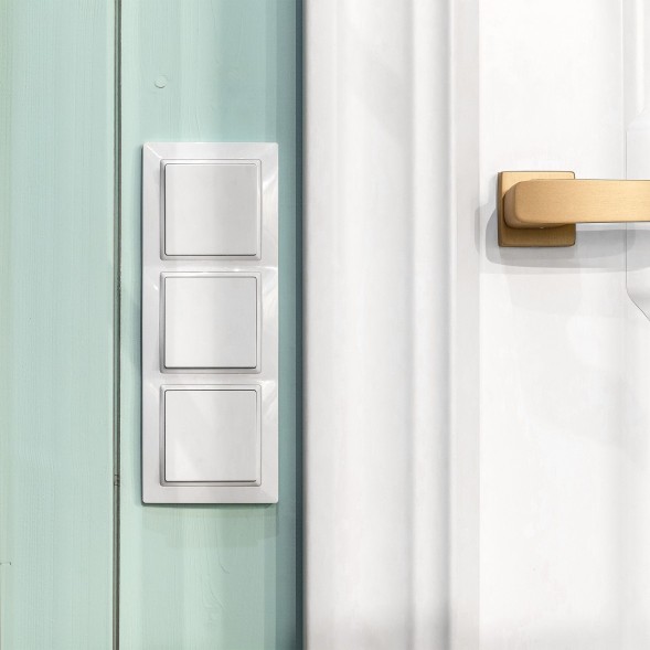 Перекрестный выключатель одноклавишный (белый) Werkel W1113001