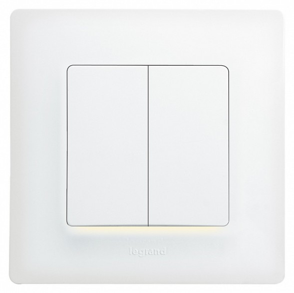 Выключатель Legrand Etika белый двухклавишный с подсветкой 10 A 250 В~ 672204