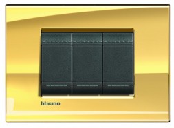 Рамка Bticino LivingLight Квадрат Золото 3 модуля LNA4803OA