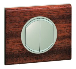 Рамка Legrand Celiane Дерево Орех 1 пост 069221