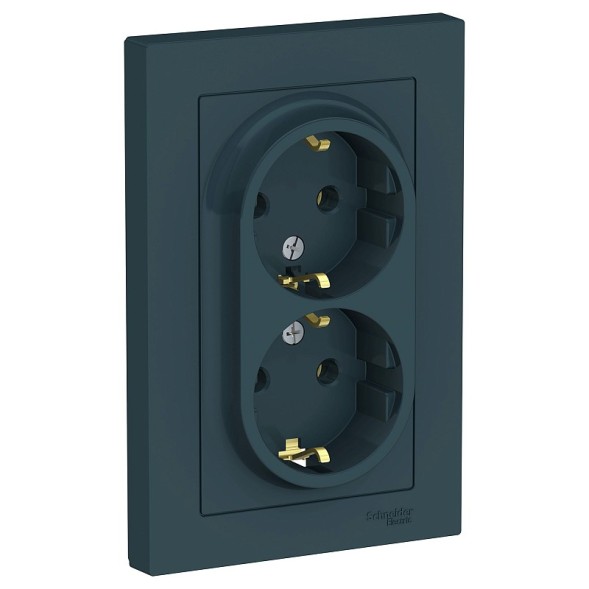 Розетка Schneider Electric Atlasdesign Изумруд двойная с заземлением со шторками, 16А, в сборе ATN000826