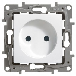 Розетка Legrand Etika белый 2К со шторками - немецкий стандарт - винтовые зажимы - 16 А - 250 В~ 672234