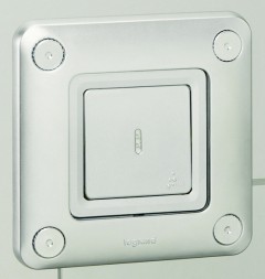 Переключатель Legrand Soliroc на 2 направления с подсветкой - Программа - 10 AX - 250 В~ - IK 10 - IP 55 077812