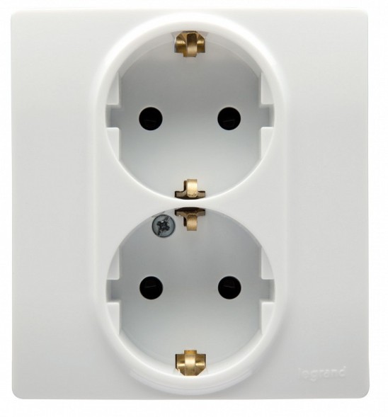 Розетка Legrand Etika белый 2 x 2К+З - немецкий стандарт - 16 А - 250 В~ 672223