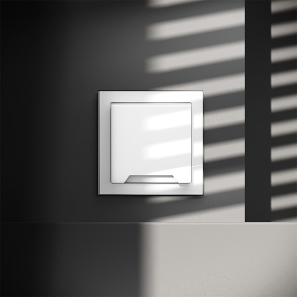 Розетка встраиваемая VOLTUM S70 с заземлением, защитными шторками и крышкой 16А, (белый глянцевый)