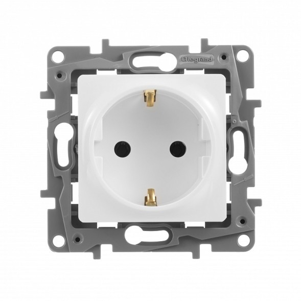 Розетка Legrand Etika белый 2К+З - немецкий стандарт - 16 А - 250 В~ 672221