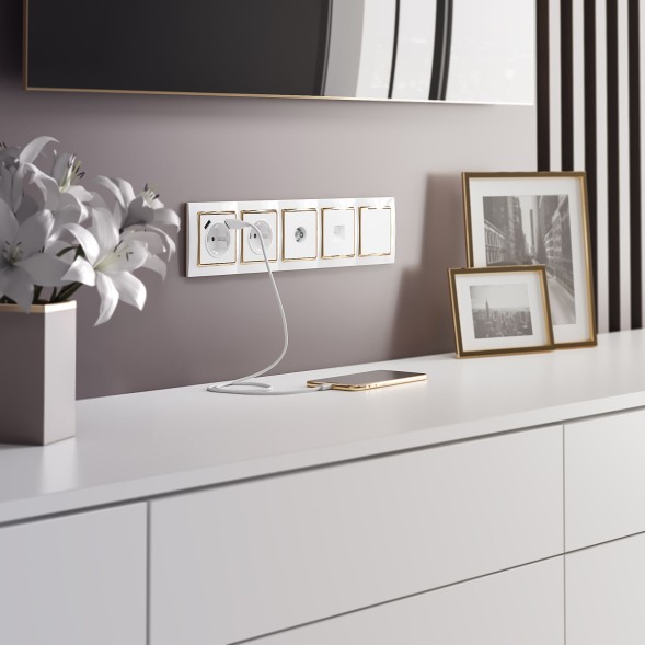 ТВ-розетка оконечная (белая) Werkel W1183001