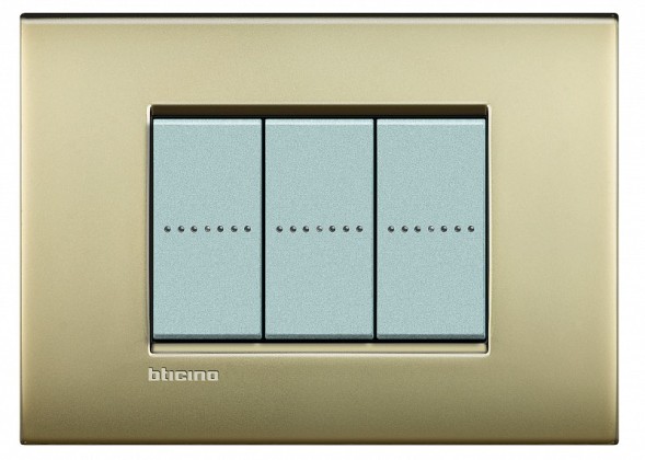 Рамка Bticino LivingLight Air Золото матовое 3 модуля LNC4803OF