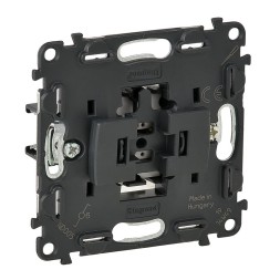 Переключатель Legrand Valena IN'MATIC 16АХ 250В. Безвинтовые зажимы 752027