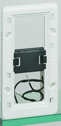 Суппорт Legrand Mosaic 4 модуля вертикальный механизм с подсветкой 0,3Вт 080257