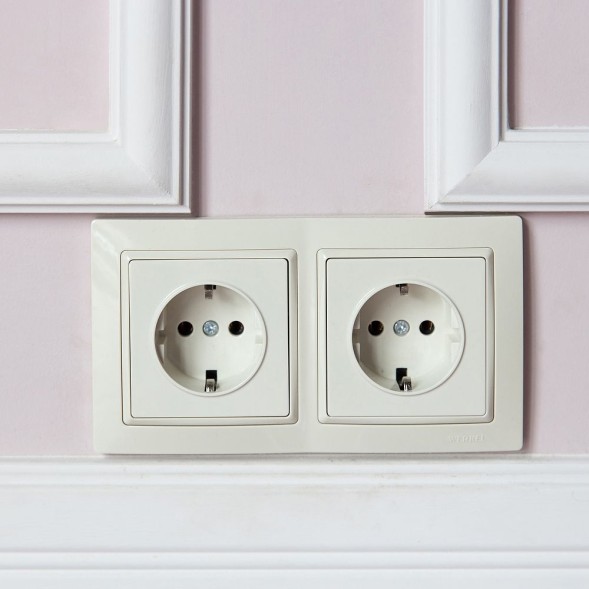 Рамка из поликарбоната на 2 поста Snabb Basic слоновая кость W0022003