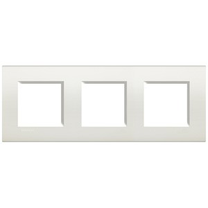 Рамка Bticino LivingLight Квадрат Белый 2+2+2 модуля LNA4802M3BI