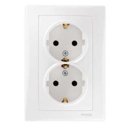 Розетка Schneider Electric Sedna белый двойная с з\к без шторки SDN3000621