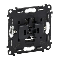 Выключатель Legrand Valena IN'MATIC кнопочный 6А 250В. Безвинтовые зажимы 752011