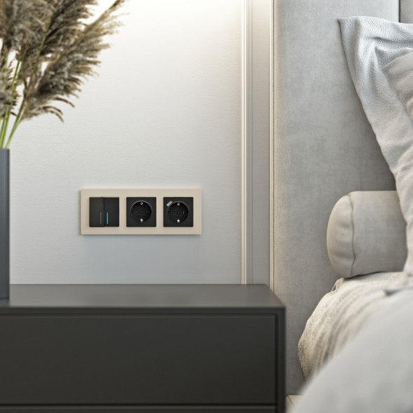 Рамка из стекла на 3 поста Senso шампань soft-touch Werkel W0033111