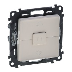 Выключатель Legrand Valena Life Слоновая кость управления для жалюзи и рольставней 6АХ 250В. С лицевой панелью. Безвинтовые зажимы 752529