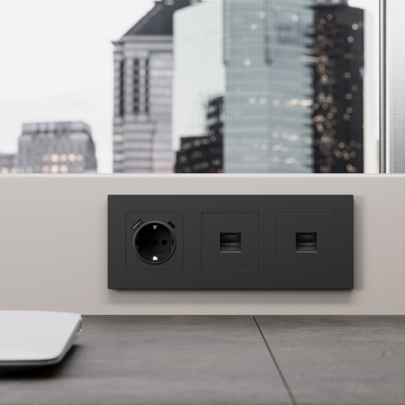 Розетка Ethernet RJ-45 cat. 6A экранированная (черный матовый) Werkel W5120108