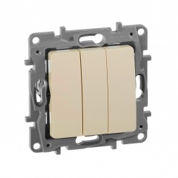 Выключатель Legrand Etika слоновая кость трехклавишный 10 A 250 В~ 672313