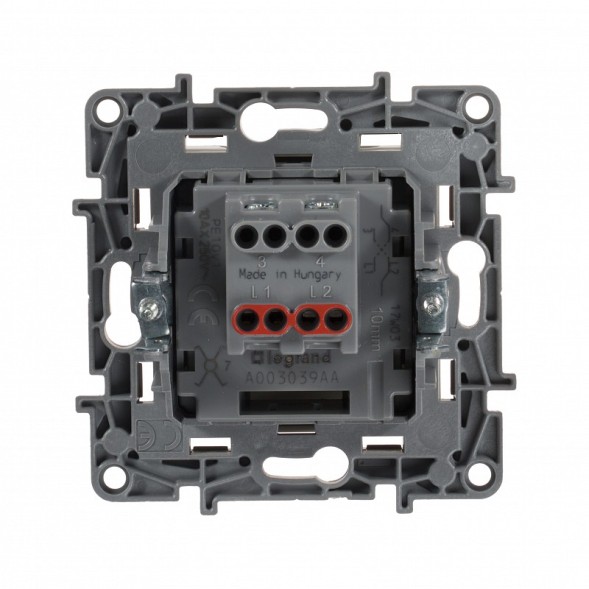 Переключатель Legrand Etika слоновая кость промежуточный винтовые клеммы 10 AX 250 В~ 672309