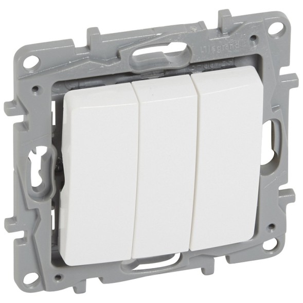 Выключатель Legrand Etika белый трехклавишный 10 A 250 В~ 672213