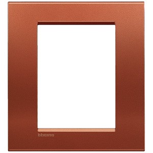 Рамка Bticino LivingLight Квадрат Красный шелк 3+3 модуля LNA4826RK