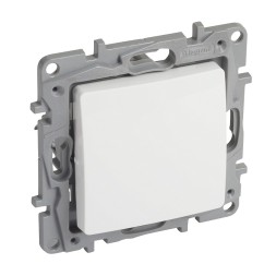 Переключатель Legrand Etika белый промежуточный винтовые клеммы 10 AX 250 В~ 672209
