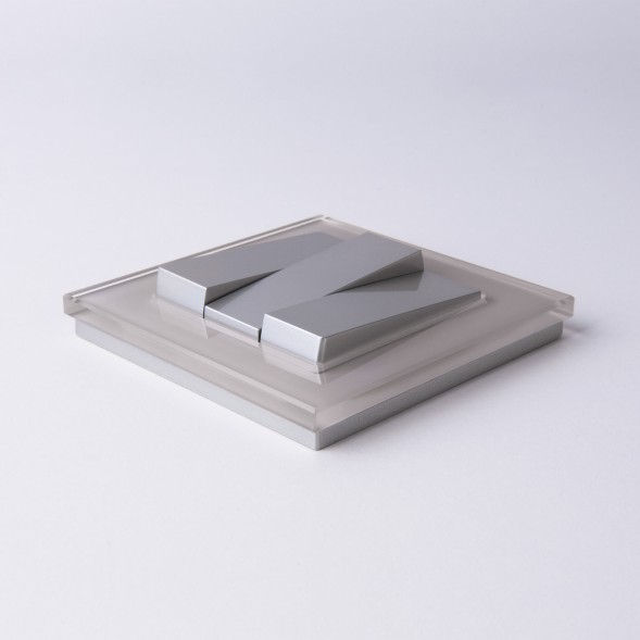 Выключатель трехклавишный (серебряный) Werkel W1130006