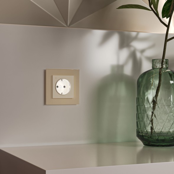 Розетка с подсветкой (айвори матовый) Werkel W1171462