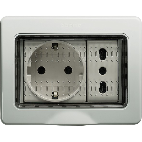 Коробка Bticino Living Light IP55, 3 Модуля 25503