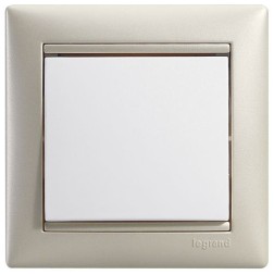 Рамка Legrand Valena Жемчуг 1 пост 770471